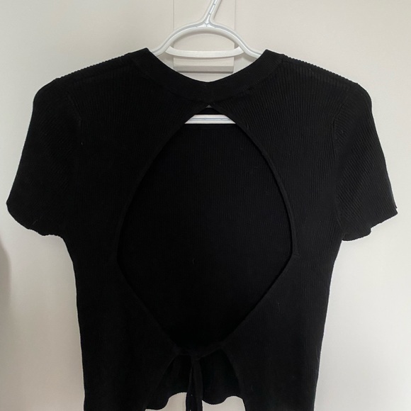 Garage open back top! - Picture 2 of 3